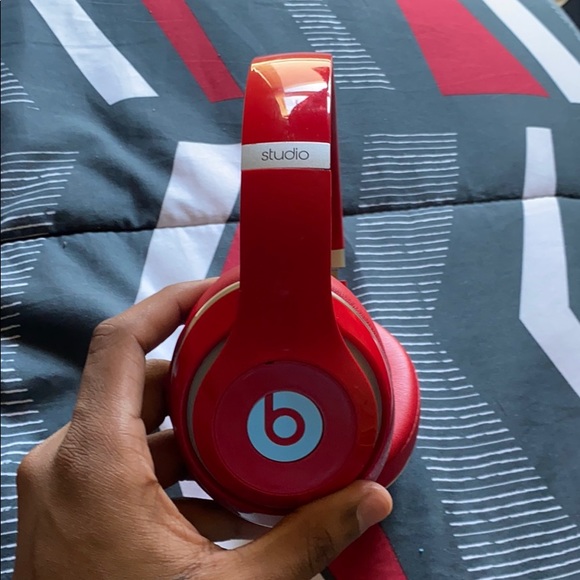 Studio beats - Picture 2 of 4